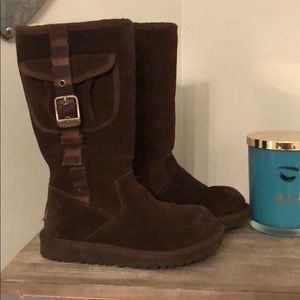 Uggs girls size 12